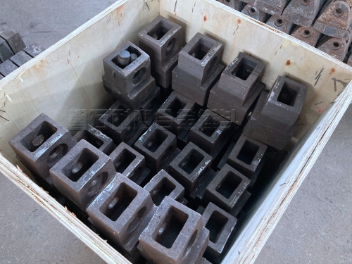 可逆式破碎機錘頭的錘孔有哪些要求，怎樣配置合理的錘銷？